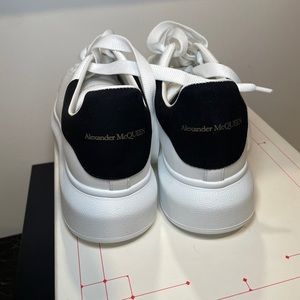 Alexander McQueen oversized sneaker